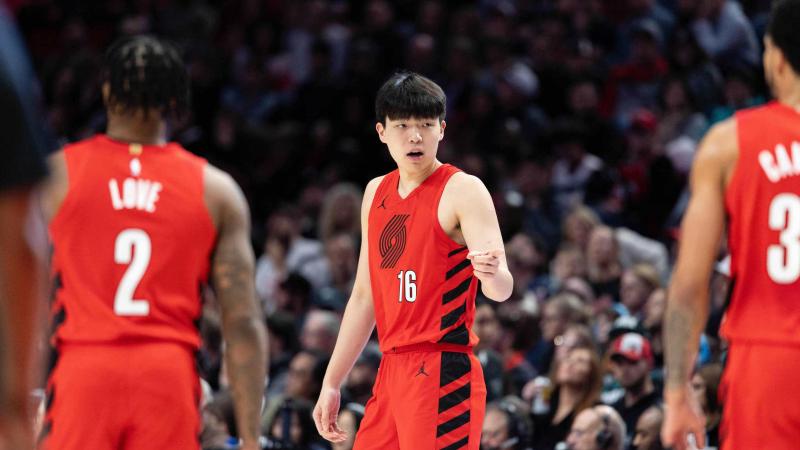 安东尼：我们的目标是进入欧联杯决赛，梦想再披巴西队战袍（安东尼：剑指欧联杯决赛，憧憬重返巴西国家队）