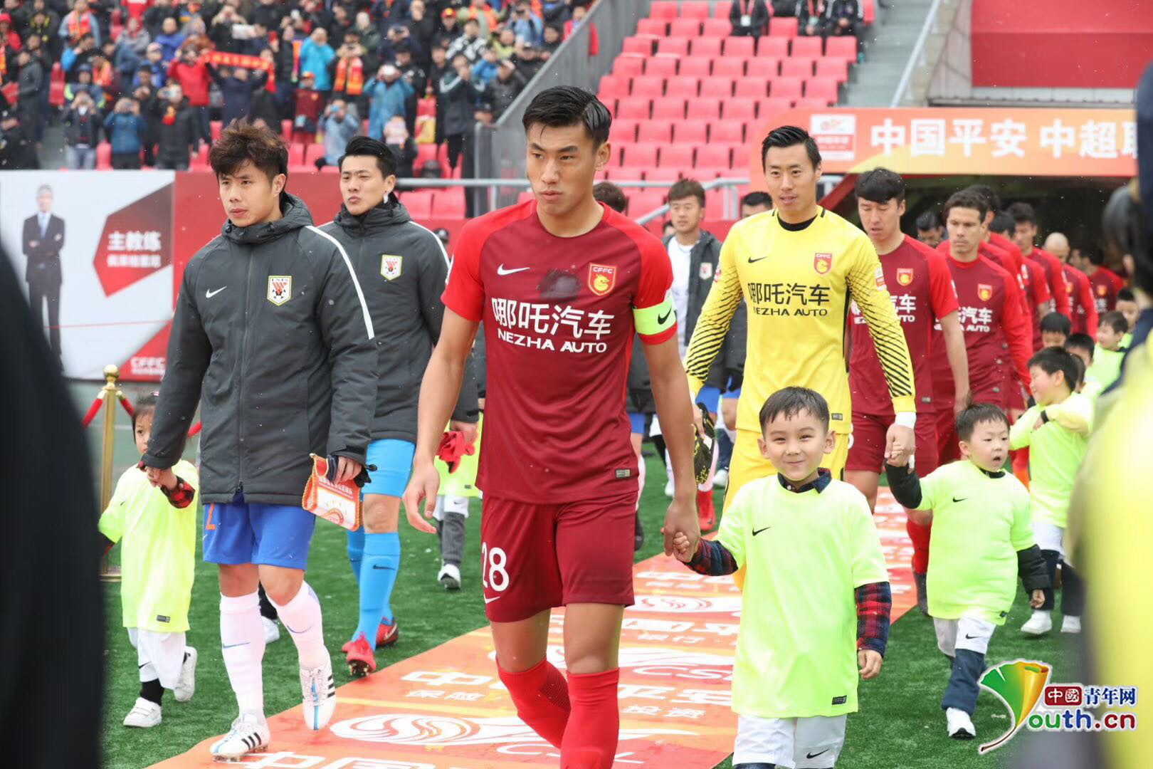 博主：内马尔膝伤手术将由曾效力海港的爱德华多医生主刀（博主称内马尔膝部手术将由前海港队医爱德华多主刀）