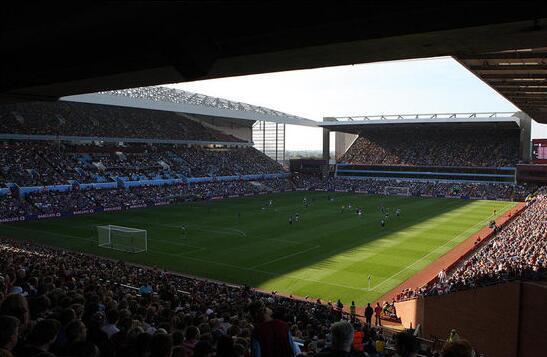 五冠加身！国安3-0击败河南夺得队史第5座足协杯冠军（国安三球完胜河南，队史第五次捧起足协杯）