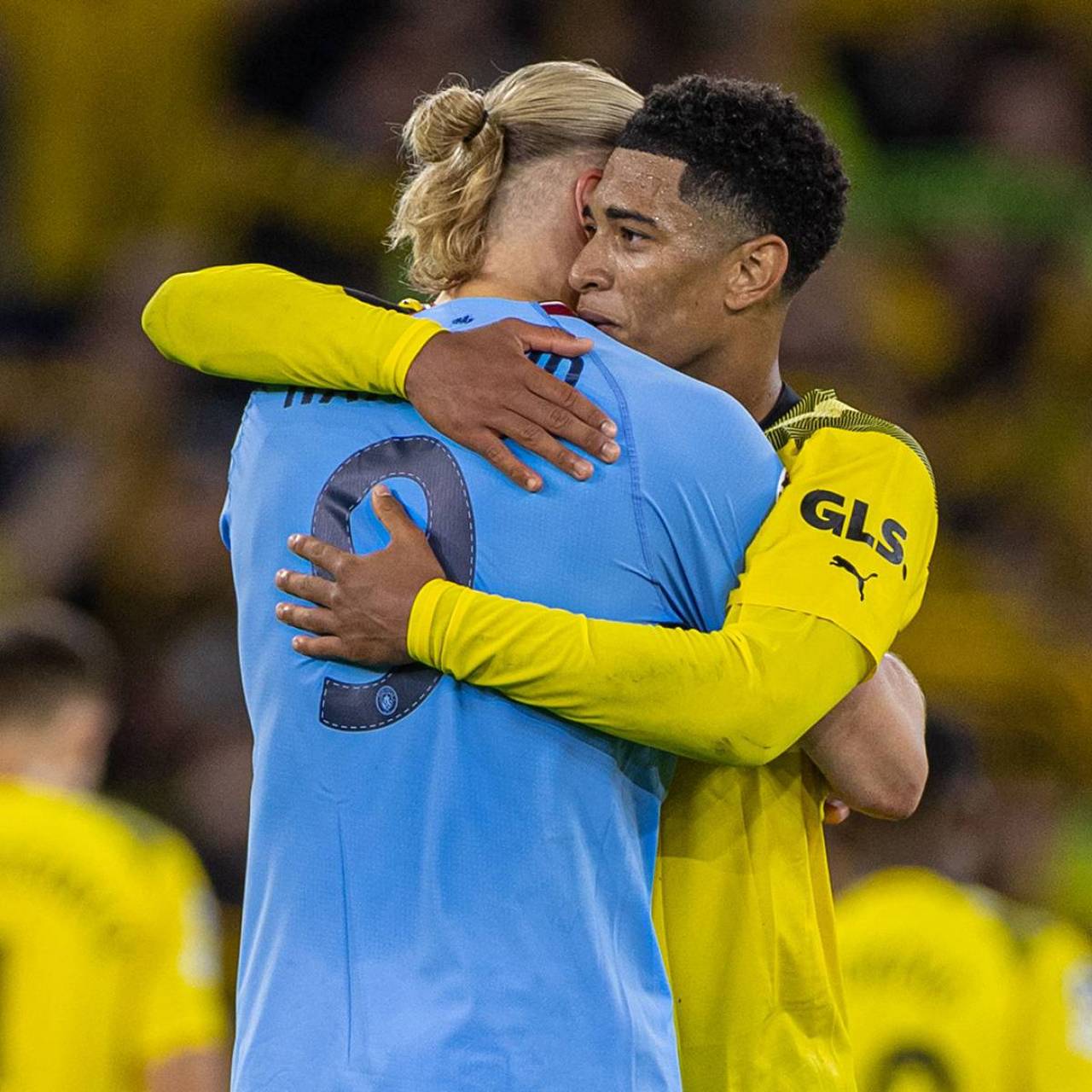 勇夺金靴，法比奥赛后社媒：感谢队友以及每位愿意相信我的人（法比奥加冕金靴，赛后社媒致谢队友与所有相信他的人）