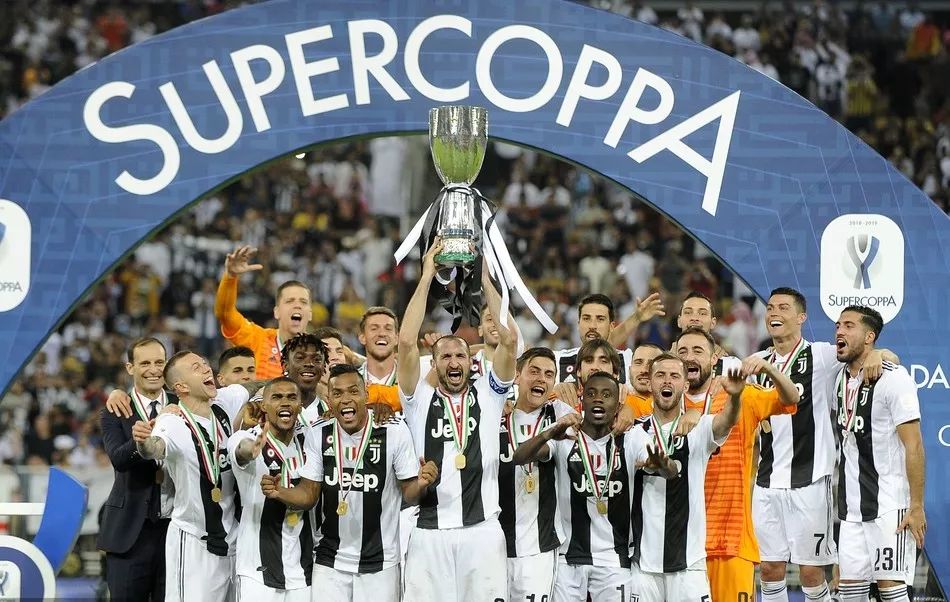 仅次于拉莫斯和魔笛，佩里西奇是欧冠打入点球第三年长的球员（佩里西奇成欧冠点球第三年长射手，仅次拉莫斯与莫德里奇）