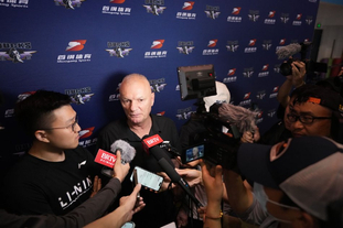 德天空：拜仁仍然有意马利克-福法纳和赛义德-马拉（德国天空体育：拜仁依然关注马利克-福法纳与赛义德-马拉）